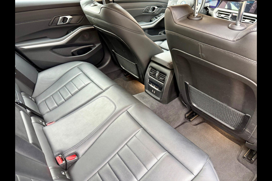 BMW 3 Serie Touring 320e Laser, Carplay, DAB, Sportstoel [BTW, NL, NAP, Dealer-onderhouden]