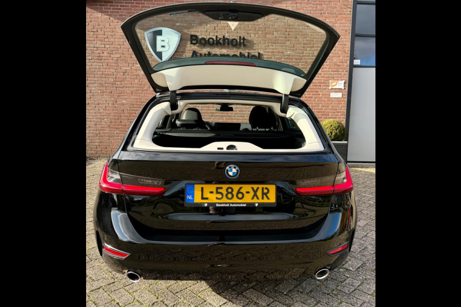 BMW 3 Serie Touring 320e Laser, Carplay, DAB, Sportstoel [BTW, NL, NAP, Dealer-onderhouden]