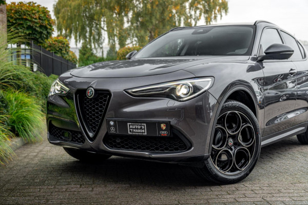 Alfa Romeo Stelvio 2.0 T AWD Q4 200 PK Aut. 1e Eig Xenon Leder Black Optic Stoelverwarming Camera 20'' Alfa Romeo Stelvio 2.0 T AWD Q4 200 PK Aut. 1e Eig Xenon Leder Black Optic Stoelverwarming Camera 20''