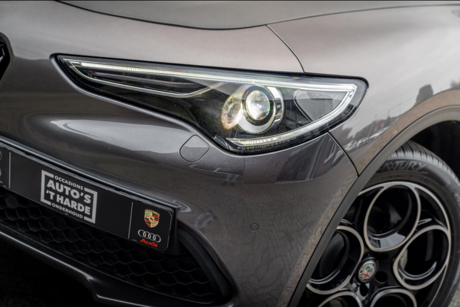 Alfa Romeo Stelvio 2.0 T AWD Q4 200 PK Aut. 1e Eig Xenon Leder Black Optic Stoelverwarming Camera 20'' Alfa Romeo Stelvio 2.0 T AWD Q4 200 PK Aut. 1e Eig Xenon Leder Black Optic Stoelverwarming Camera 20''
