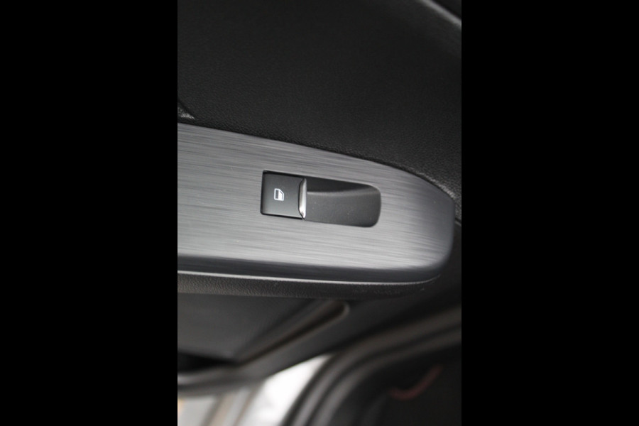 Ford Kuga 2.5 PHEV ST-Line