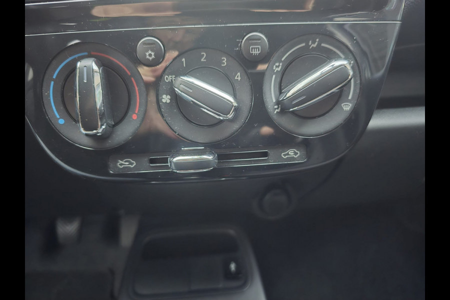 Mitsubishi Space Star 1.0 Active | 2E EIGENAAR | AIRCO | NAVI | LMV | NW APK | Mitsubishi Space Star 1.0 Active | 2E EIGENAAR | AIRCO | NAVI | LMV | NW APK |