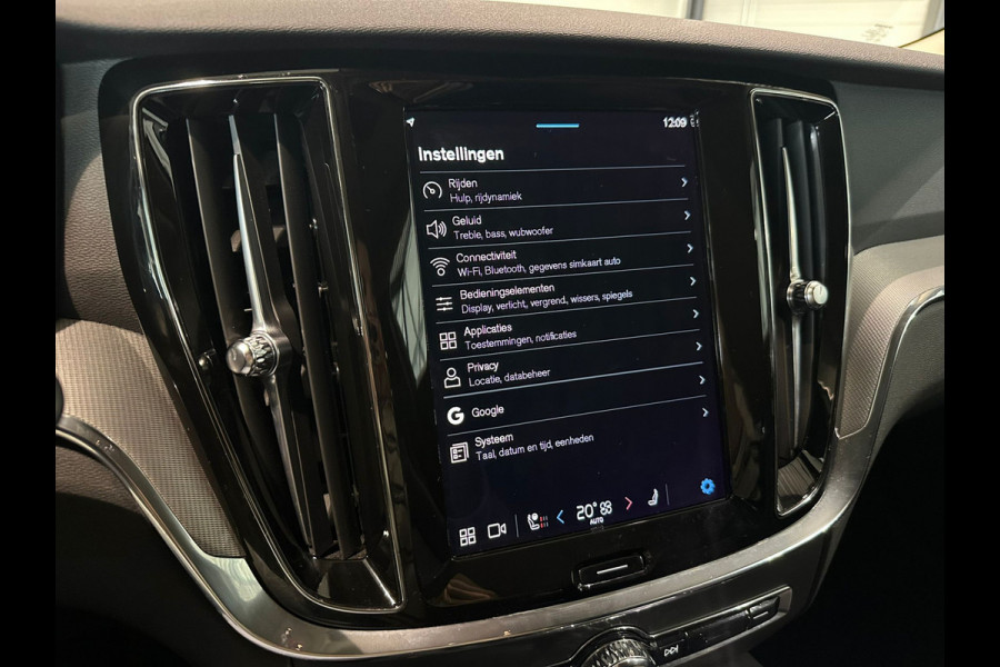 Volvo V60 T6 Aut. Plug-In Hybrid LongRange Core Bright Leder Parkeercamera 350pk Volvo V60 T6 Aut. Plug-In Hybrid LongRange Core Bright Leder Parkeercamera 350pk