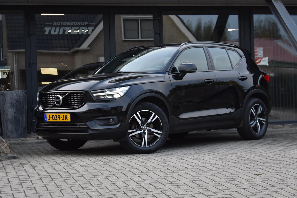 Volvo XC40 1.5 T3 R-Design | TREKHAAK | CAMERA | NAP | DEALER ONDERHOUDEN | ADAPTIEVE CRUISE CONTROLE | APPLE CARPLAY | ANDROID Volvo XC40 1.5 T3 R-Design | TREKHAAK | CAMERA | NAP | DEALER ONDERHOUDEN | ADAPTIEVE CRUISE CONTROLE | APPLE CARPLAY | ANDROID
