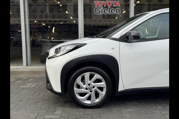 Toyota Aygo X 1.0 VVT-i MT First Plus | Lichtmetalen velgen, Climate control, Stoelverwarming, Keyless, Apple CarPlay/Android auto
