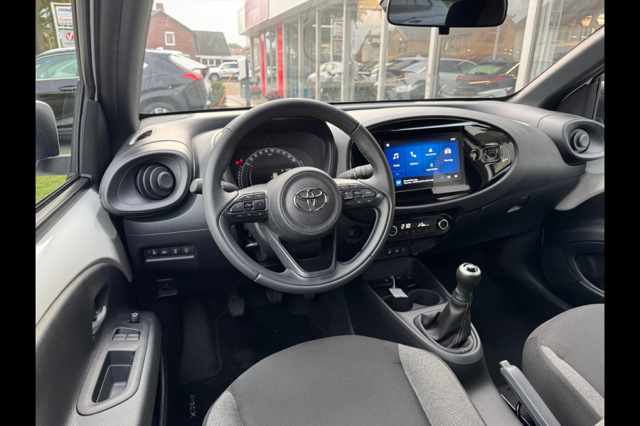 Toyota Aygo X 1.0 VVT-i MT First Plus | Lichtmetalen velgen, Climate control, Stoelverwarming, Keyless, Apple CarPlay/Android auto