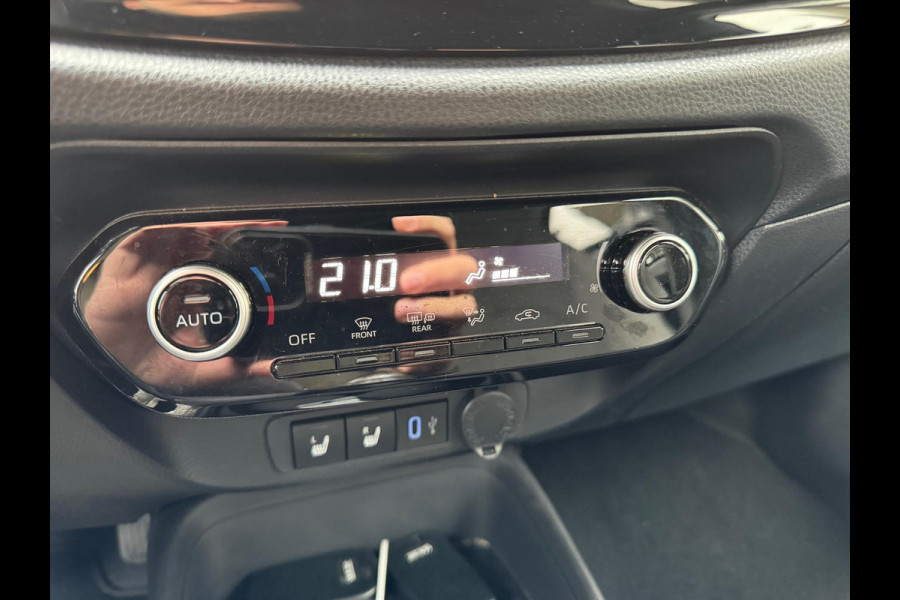Toyota Aygo X 1.0 VVT-i MT First Plus | Lichtmetalen velgen, Climate control, Stoelverwarming, Keyless, Apple CarPlay/Android auto