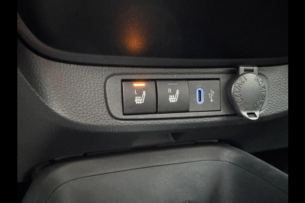 Toyota Aygo X 1.0 VVT-i MT First Plus | Lichtmetalen velgen, Climate control, Stoelverwarming, Keyless, Apple CarPlay/Android auto