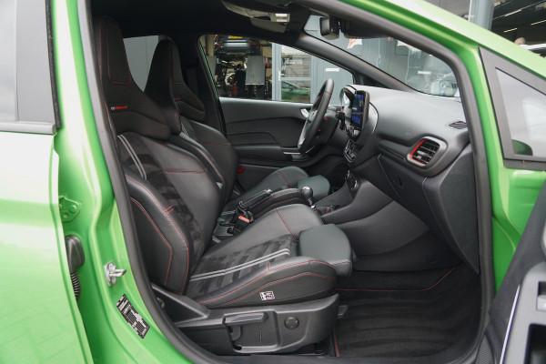 Ford Fiesta 1.5 Ecoboost ST-X PERFORMANCE + SCHAALSTOELEN / CAMERA / B&O