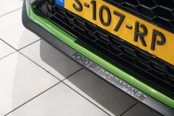 Ford Fiesta 1.5 Ecoboost ST-X PERFORMANCE + SCHAALSTOELEN / CAMERA / B&O