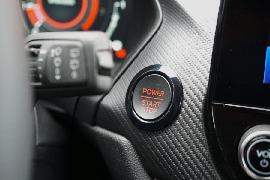 Ford Fiesta 1.5 Ecoboost ST-X PERFORMANCE + SCHAALSTOELEN / CAMERA / B&O