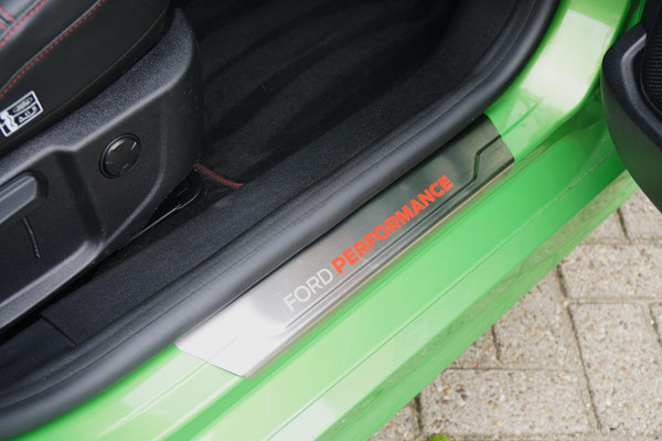 Ford Fiesta 1.5 Ecoboost ST-X PERFORMANCE + SCHAALSTOELEN / CAMERA / B&O