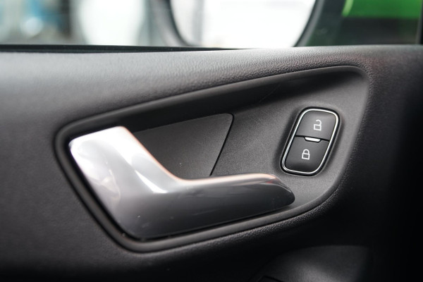Ford Fiesta 1.5 Ecoboost ST-X PERFORMANCE + SCHAALSTOELEN / CAMERA / B&O