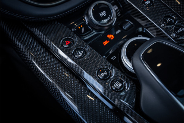 Aston Martin Dbx 4.0 V8 707 - Panoramadak | Keramisch | 23'inch | Elektr. Trekhaak