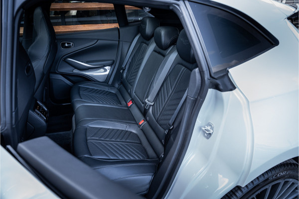 Aston Martin Dbx 4.0 V8 707 - Panoramadak | Keramisch | 23'inch | Elektr. Trekhaak