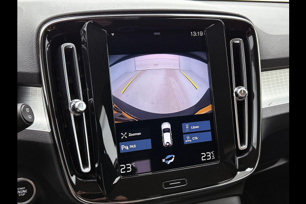 Volvo XC40 1.5 T4 Recharge R-Design Expression Auto. Navigatie Apple Carplay/ Android Auto Camera Parkeersensoren achter Adaptive Cruise Control Full Led Virtual Cockpit Climate Control Lichtmetalen velgen