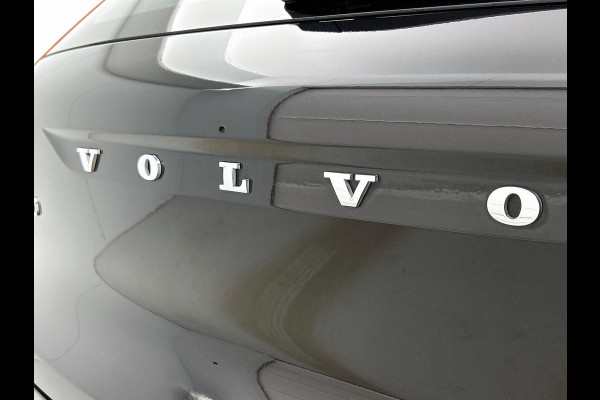 Volvo XC40 1.5 T4 Recharge R-Design Expression Auto. Navigatie Apple Carplay/ Android Auto Camera Parkeersensoren achter Adaptive Cruise Control Full Led Virtual Cockpit Climate Control Lichtmetalen velgen