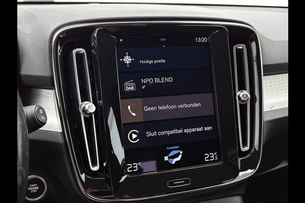 Volvo XC40 1.5 T4 Recharge R-Design Expression Auto. Navigatie Apple Carplay/ Android Auto Camera Parkeersensoren achter Adaptive Cruise Control Full Led Virtual Cockpit Climate Control Lichtmetalen velgen