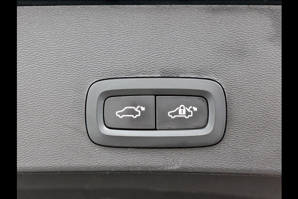 Volvo XC40 1.5 T4 Recharge R-Design Expression Auto. Navigatie Apple Carplay/ Android Auto Camera Parkeersensoren achter Adaptive Cruise Control Full Led Virtual Cockpit Climate Control Lichtmetalen velgen