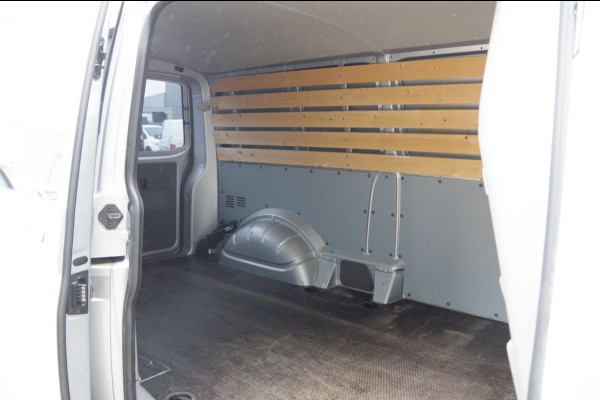Volkswagen Transporter 2.0 TDI L2 BULLI, 150PK AUT. GLASSLOOK, LED, TREKHAAK, VIRTUAL, ADAPT. CRUISE, NAVI, AIRCO, PARKEERSENSOREN, CARPLAY, NL AUTO, N