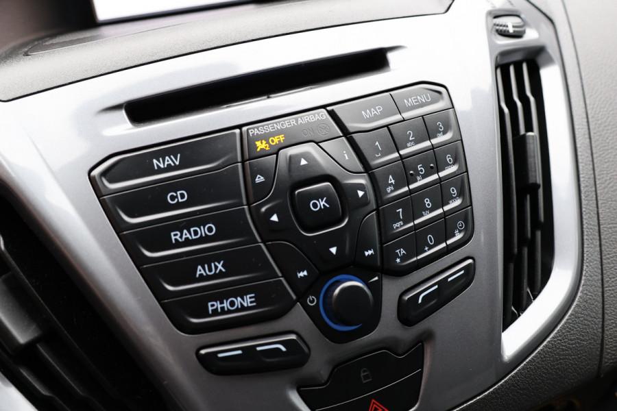 Ford Transit Custom 290 2.0 TDCI Sport | Camera | Navigatie | 3-Zitter | Trekhaak | PDC V+A | Lederen bekleding | MF Stuur | Nieuwe APK