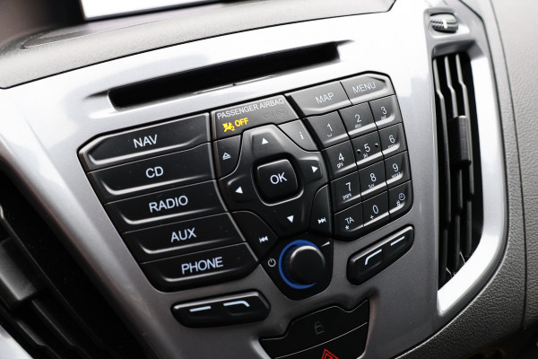 Ford Transit Custom 290 2.0 TDCI Sport | Camera | Navigatie | 3-Zitter | Trekhaak | PDC V+A | Lederen bekleding | MF Stuur | Nieuwe APK