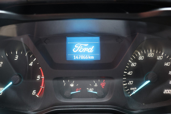 Ford Transit Custom 290 2.0 TDCI Sport | Camera | Navigatie | 3-Zitter | Trekhaak | PDC V+A | Lederen bekleding | MF Stuur | Nieuwe APK