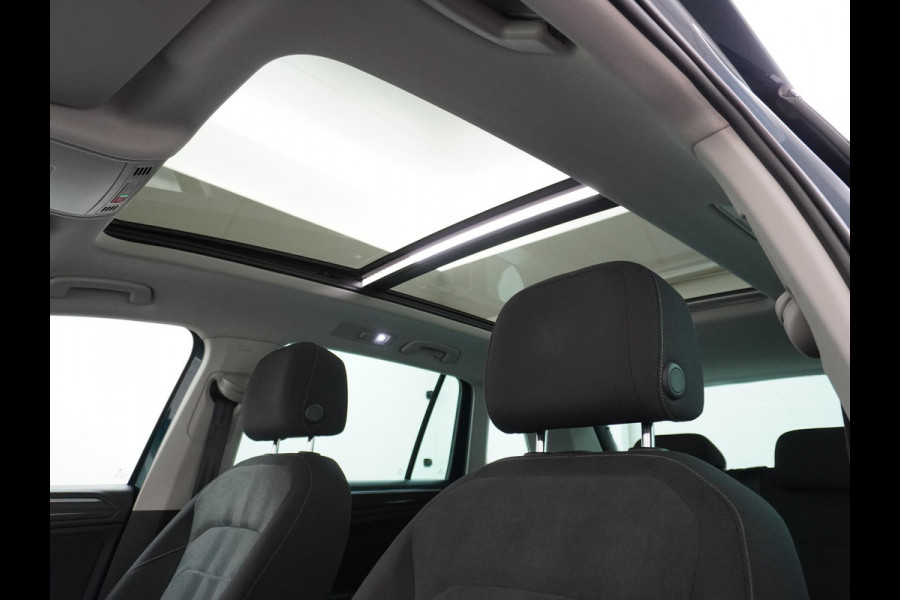 Volkswagen Tiguan 1.4 TSI eHybrid ELEGANCE| PANO | CAMERA |