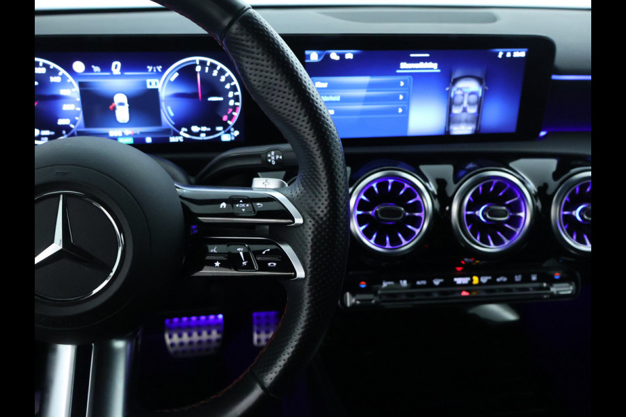 Mercedes-Benz A-Klasse 250 e Star Edition AMG Line AMG Line | Sfeerverlichting  |Achteruitrijcamera |  Smartphone-integratie | Inclusief 24 maanden MB Certified garantie voor Europa.