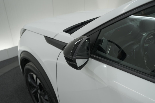 Peugeot 2008 PureTech 130 EAT8 Allure | Parkeersensoren | Navigatie | Apple Carplay | Climate Control