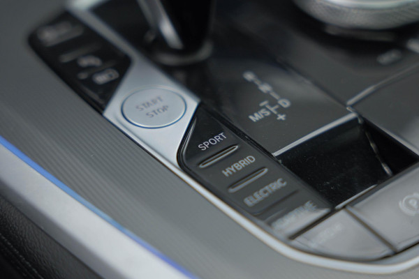 BMW X5 xDrive45e Executive |Pano|HUD|Memory|Laser|Elek.Trekhaak| BMW X5 xDrive45e Executive |Pano|HUD|Memory|Laser|Elek.Trekhaak|