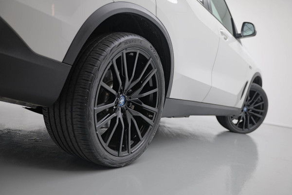 BMW X5 xDrive45e Executive |Pano|HUD|Memory|Laser|Elek.Trekhaak| BMW X5 xDrive45e Executive |Pano|HUD|Memory|Laser|Elek.Trekhaak|