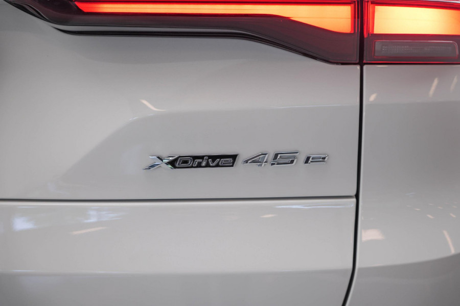 BMW X5 xDrive45e Executive |Pano|HUD|Memory|Laser|Elek.Trekhaak| BMW X5 xDrive45e Executive |Pano|HUD|Memory|Laser|Elek.Trekhaak|
