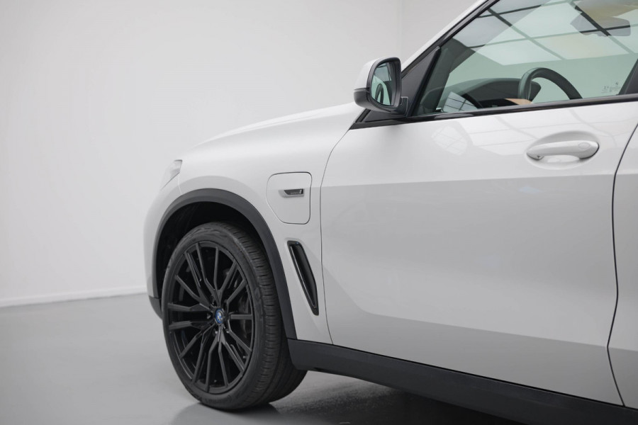 BMW X5 xDrive45e Executive |Pano|HUD|Memory|Laser|Elek.Trekhaak| BMW X5 xDrive45e Executive |Pano|HUD|Memory|Laser|Elek.Trekhaak|