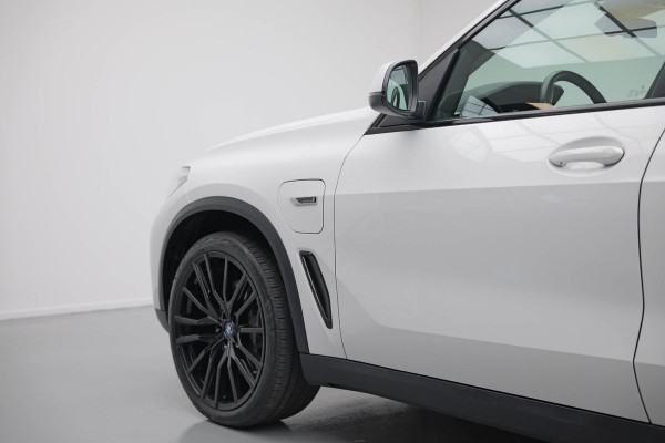 BMW X5 xDrive45e Executive |Pano|HUD|Memory|Laser|Elek.Trekhaak| BMW X5 xDrive45e Executive |Pano|HUD|Memory|Laser|Elek.Trekhaak|