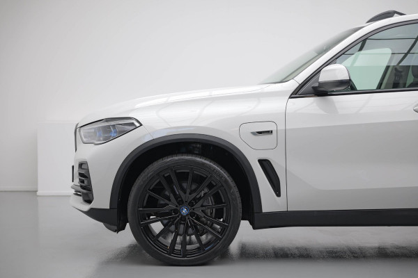 BMW X5 xDrive45e Executive |Pano|HUD|Memory|Laser|Elek.Trekhaak| BMW X5 xDrive45e Executive |Pano|HUD|Memory|Laser|Elek.Trekhaak|