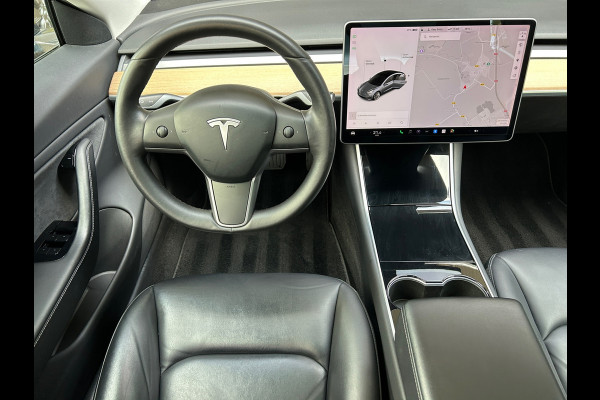Tesla Model 3 Long Range AWD 75 kWh 88% SOH Trekhaak (fiets) Rijklaarprijs! Tesla Model 3 Long Range AWD 75 kWh 88% SOH Trekhaak (fiets) Rijklaarprijs!