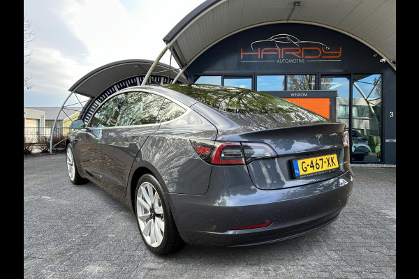 Tesla Model 3 Long Range AWD 75 kWh 88% SOH Trekhaak (fiets) Rijklaarprijs! Tesla Model 3 Long Range AWD 75 kWh 88% SOH Trekhaak (fiets) Rijklaarprijs!