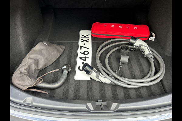 Tesla Model 3 Long Range AWD 75 kWh 88% SOH Trekhaak (fiets) Rijklaarprijs! Tesla Model 3 Long Range AWD 75 kWh 88% SOH Trekhaak (fiets) Rijklaarprijs!