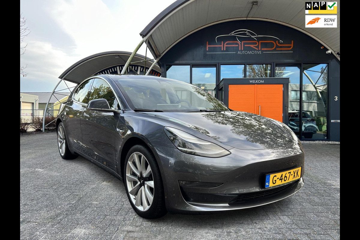 Tesla Model 3 Long Range AWD 75 kWh 88% SOH Trekhaak (fiets) Rijklaarprijs! Tesla Model 3 Long Range AWD 75 kWh 88% SOH Trekhaak (fiets) Rijklaarprijs!