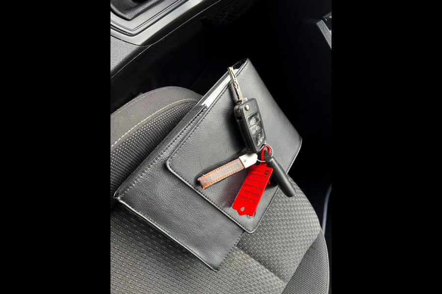 Volkswagen Touran 1.4 TSI Highline 7p grot beurt gehad_Trekhaak_nette auto