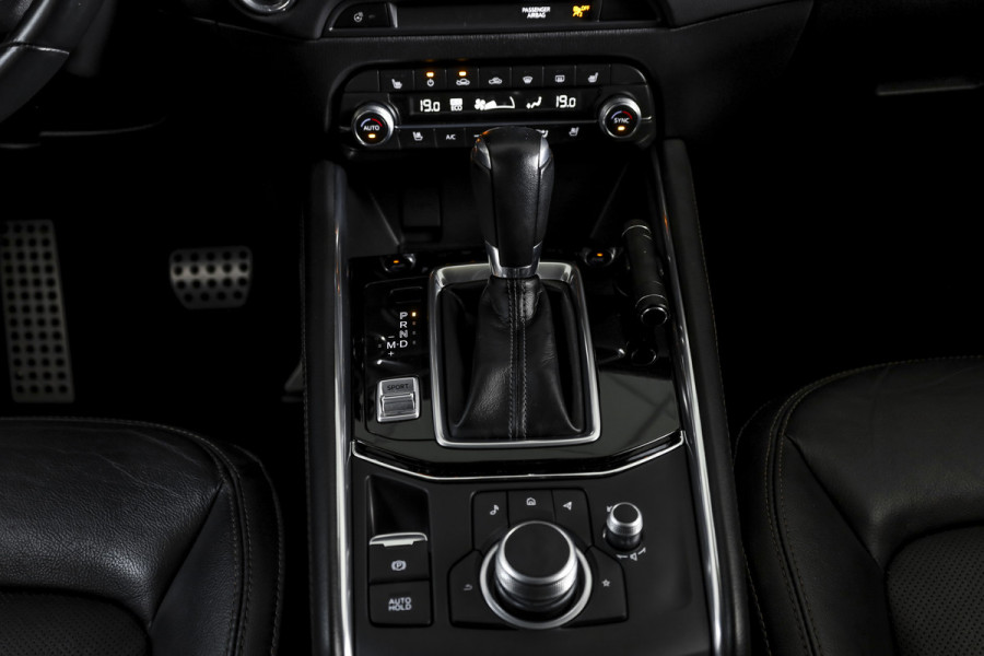 Mazda CX-5 2.0 SkyActiv-G 165 Luxury | Black Edition | Bose Audio | Adapt.Cruise | Stuur+Stoelverw+Vent | 360 Camera | HUD | NAV+App.Connect | ECC | LM 19"| Afn. Trekhaak |