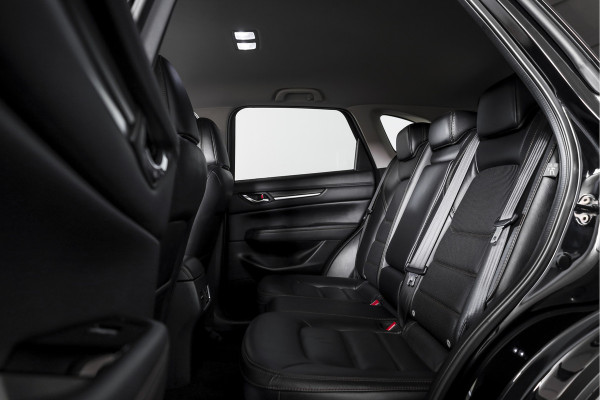 Mazda CX-5 2.0 SkyActiv-G 165 Luxury | Black Edition | Bose Audio | Adapt.Cruise | Stuur+Stoelverw+Vent | 360 Camera | HUD | NAV+App.Connect | ECC | LM 19"| Afn. Trekhaak |