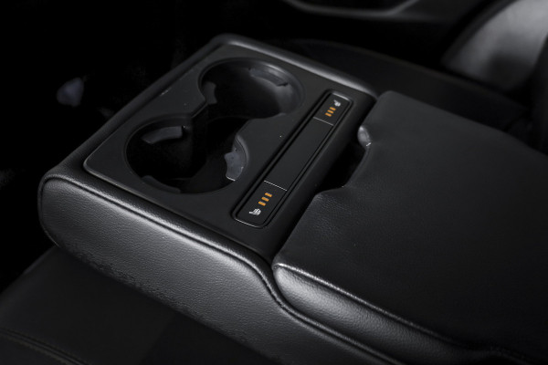 Mazda CX-5 2.0 SkyActiv-G 165 Luxury | Black Edition | Bose Audio | Adapt.Cruise | Stuur+Stoelverw+Vent | 360 Camera | HUD | NAV+App.Connect | ECC | LM 19"| Afn. Trekhaak |
