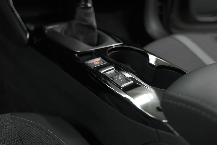 Peugeot 208 PureTech 100 Allure Pack | Camera | Apple Carplay | Stoelverwarming | Parkeersensoren