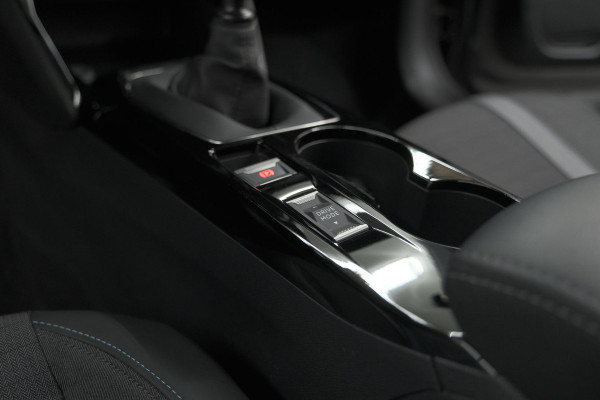 Peugeot 208 PureTech 100 Allure Pack | Camera | Apple Carplay | Stoelverwarming | Parkeersensoren