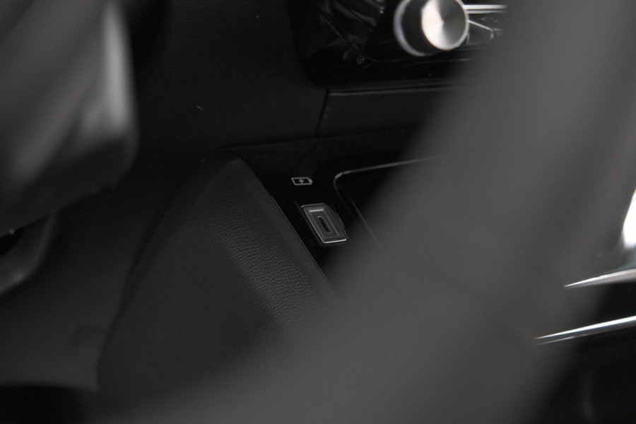 Peugeot 208 PureTech 100 Allure Pack | Camera | Apple Carplay | Stoelverwarming | Parkeersensoren