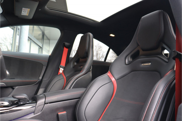 Mercedes-Benz CLA-Klasse AMG 35 4MATIC Premium Plus **Schaalstoelen/Sfeerverlichting/360/Pano**
