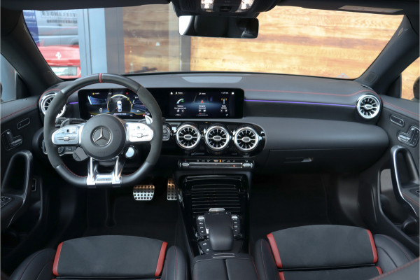 Mercedes-Benz CLA-Klasse AMG 35 4MATIC Premium Plus **Schaalstoelen/Sfeerverlichting/360/Pano**