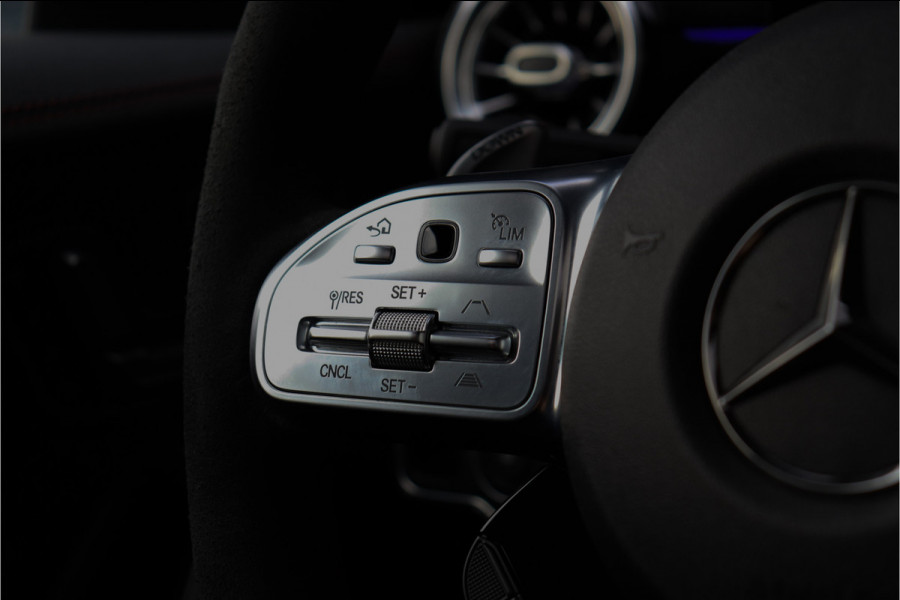 Mercedes-Benz CLA-Klasse AMG 35 4MATIC Premium Plus **Schaalstoelen/Sfeerverlichting/360/Pano**